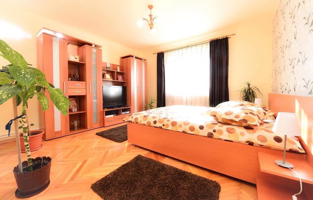 Hotel Casa Vio Haţeg Zewnętrze zdjęcie